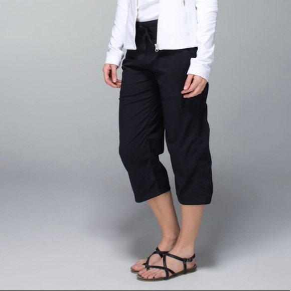 Lululemon Studio Crop - Picture 8 of 9